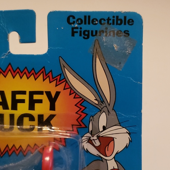 Vintage Daffy Duck Figure Sealed on Card - Picture 5 of 11
